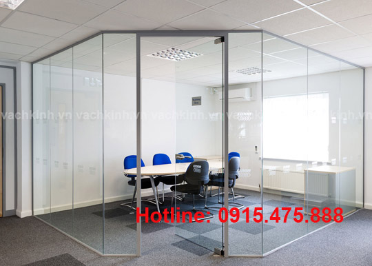 Vách kính cường lực tại Hàng Buồm | vach kinh cuong luc tai Hang Buom